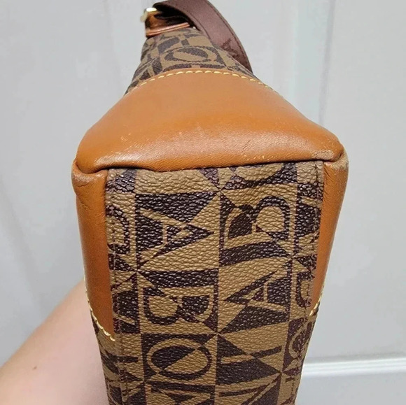 BONA Monogram Crossbody Bag 4 Zip Compartments and 4 smaller Pouches - Picture 6 of 8